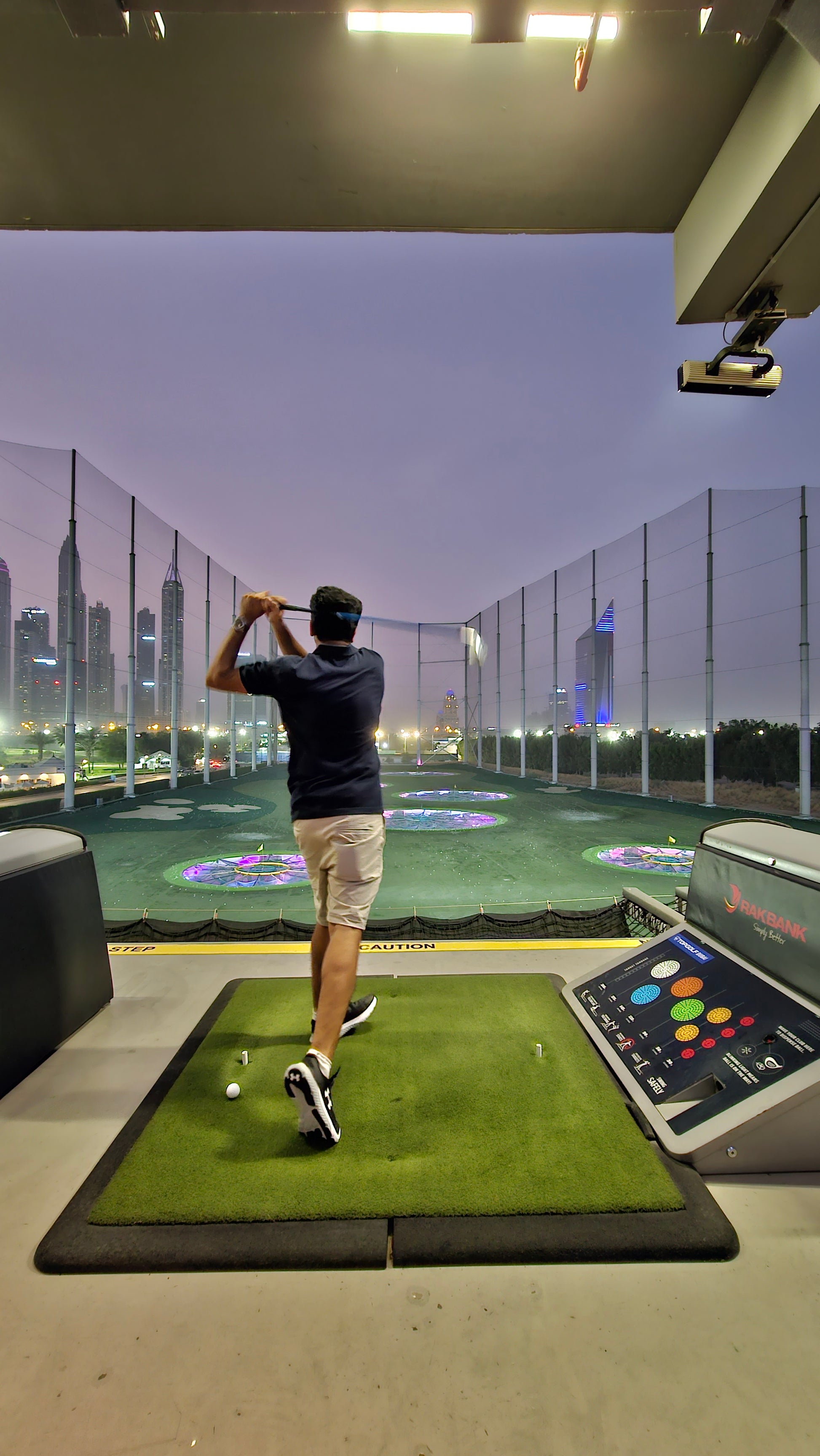  Top spots in Dubai: topgolf 
