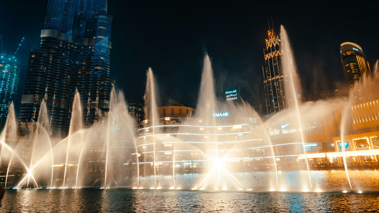 Dancing fountain show dubai 