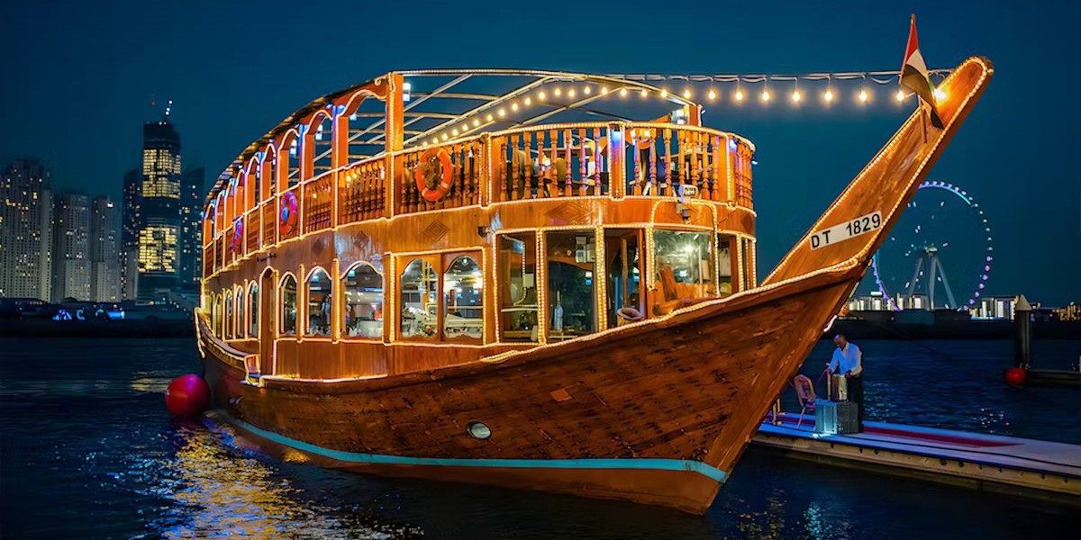 Dhow_Dinner_Cruise_on_creek_with_transfers