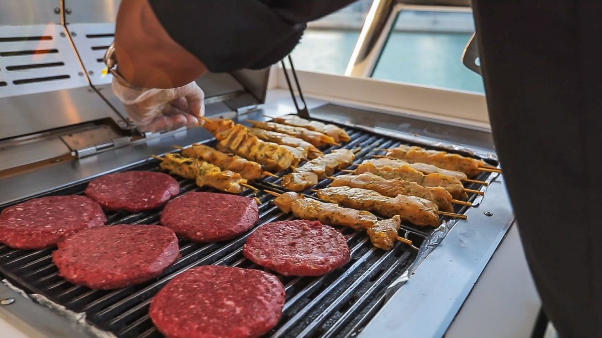 BBQ grill in Dubai marina yatch