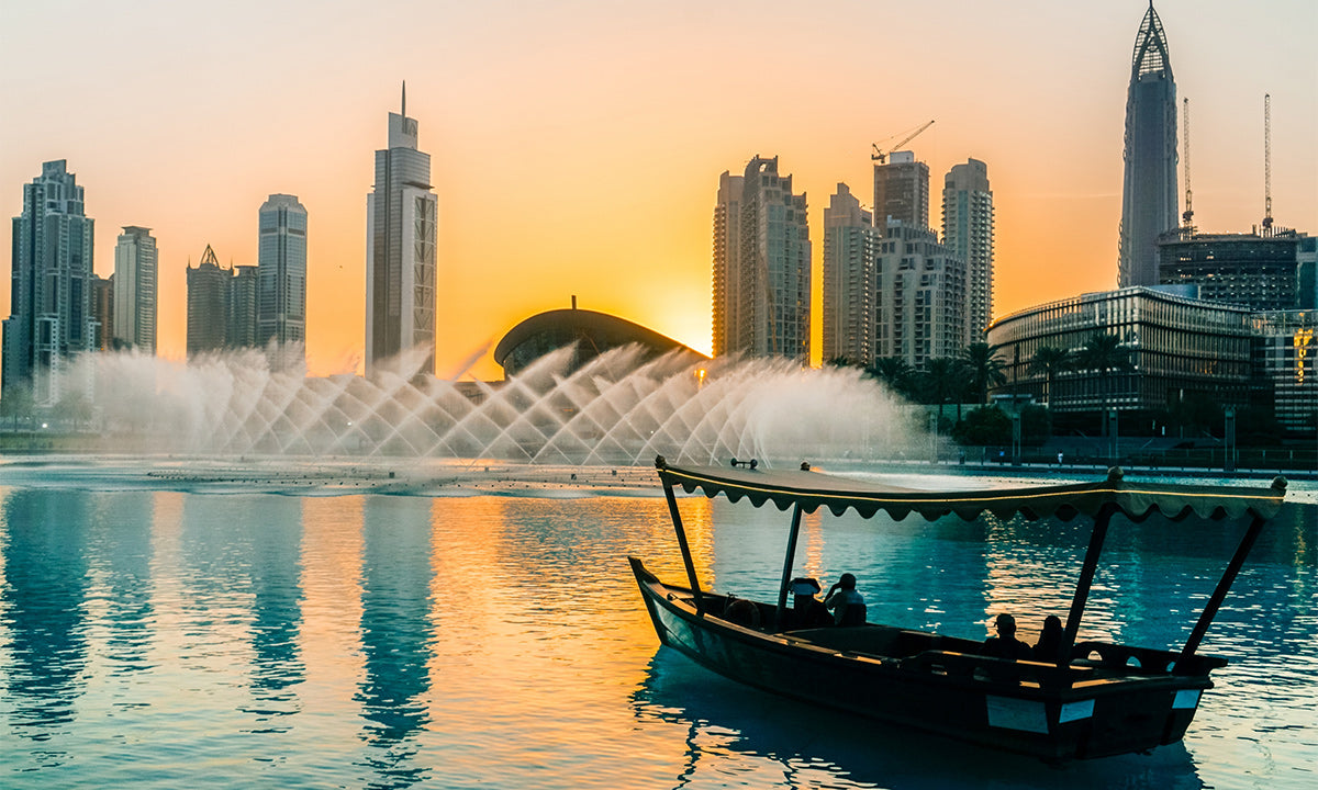 Dubai Fountain show lakeride